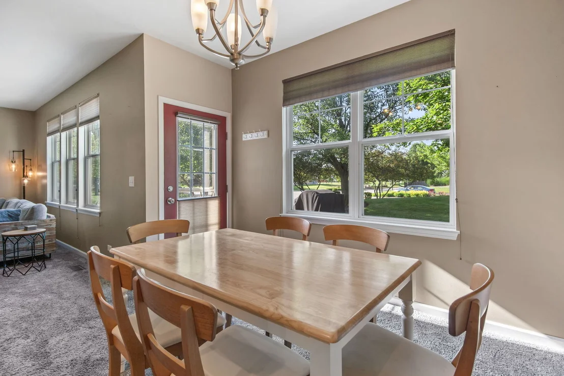 Photo of 1282 Newport Circle