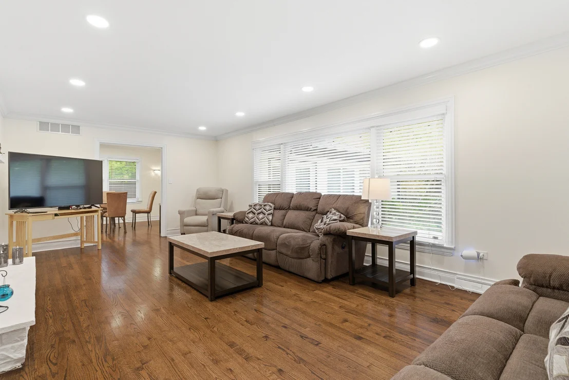 Photo of 1725 Sunset Ridge Road