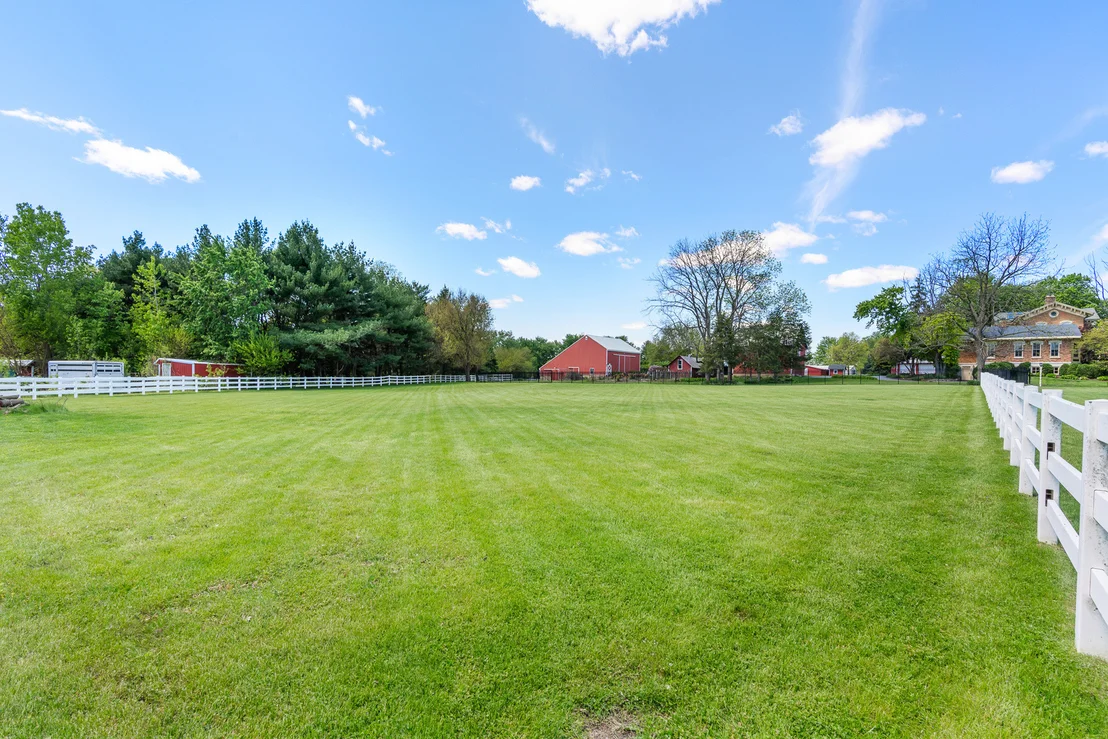 Photo of 1542 Plainfield Road