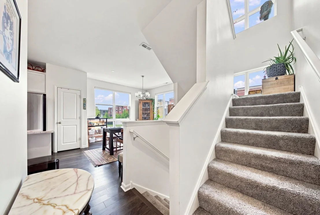 Photo of 2210 Venture Drive