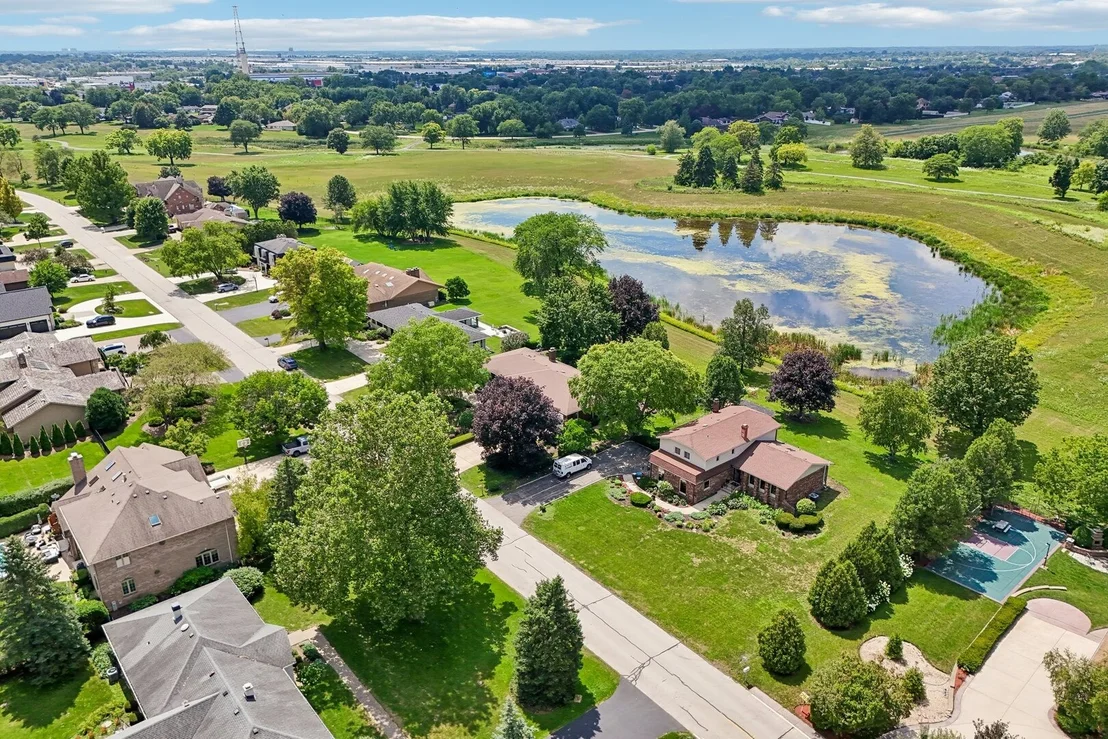 Photo of 252 Cardinal Drive