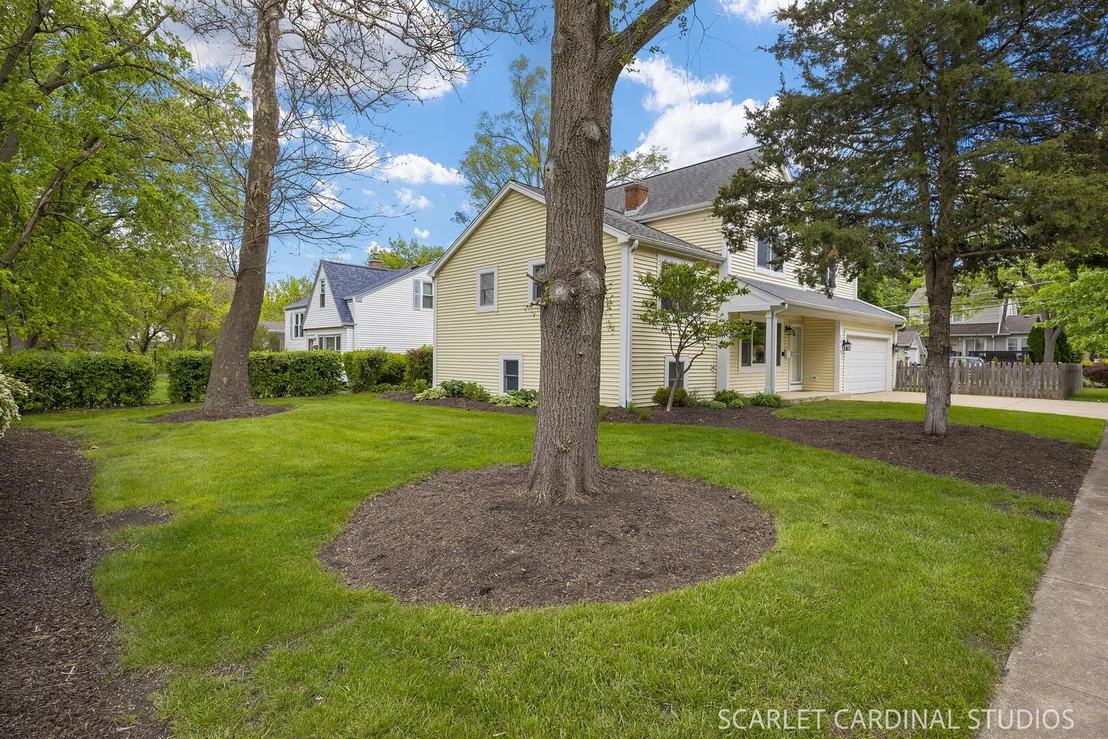 Photo of 1315 Lakeside Drive