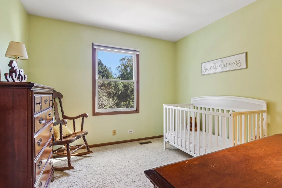 Photo of 585 Yellowstone Drive