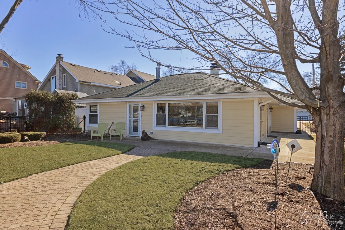 Photo of 906 River Terrace Drive