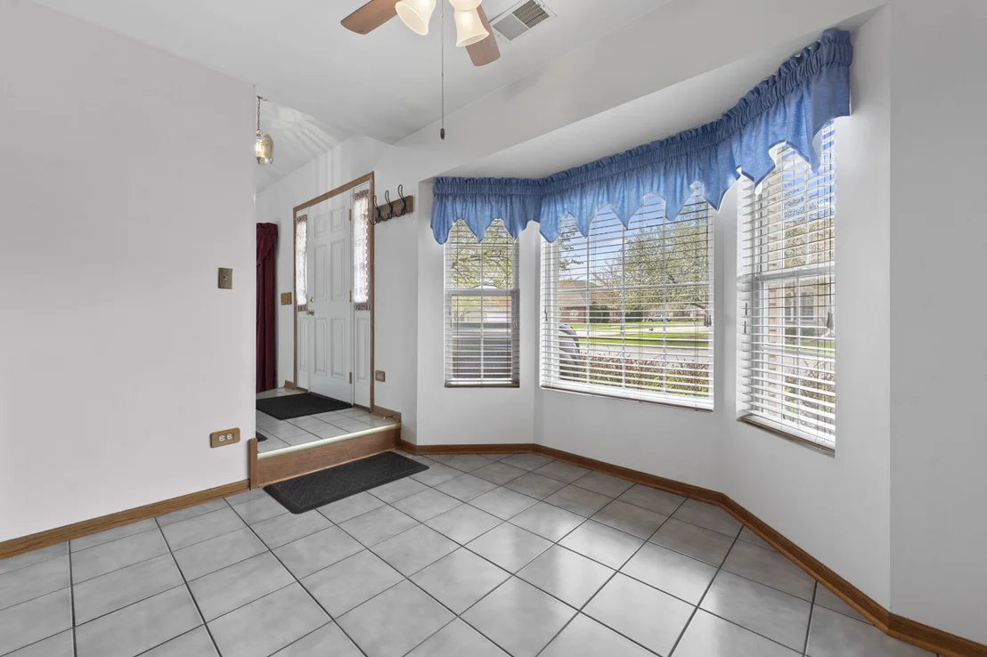 Photo of 1464 Root Street