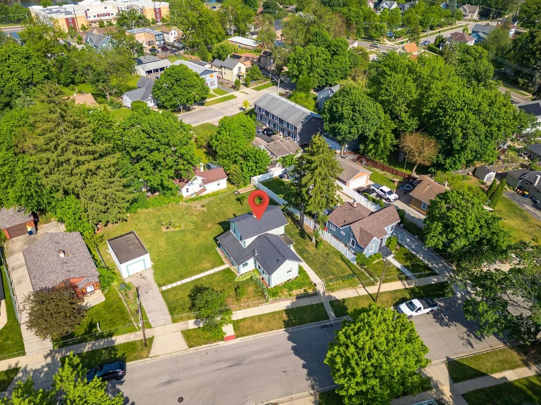 Photo of 327 Silver Street