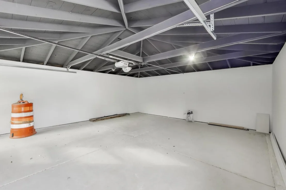 Photo of 280 Blackhawk Road
