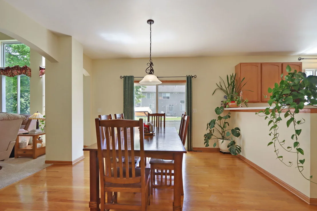 Photo of 992 Curran Place