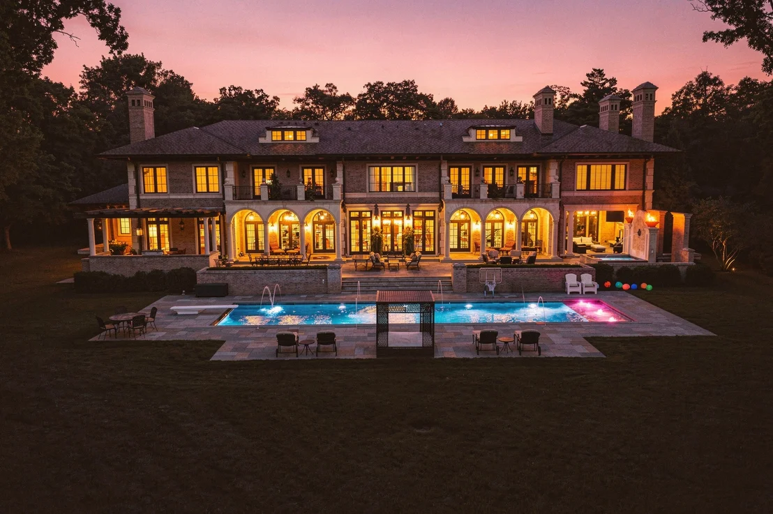 Photo of 595 Circle Lane