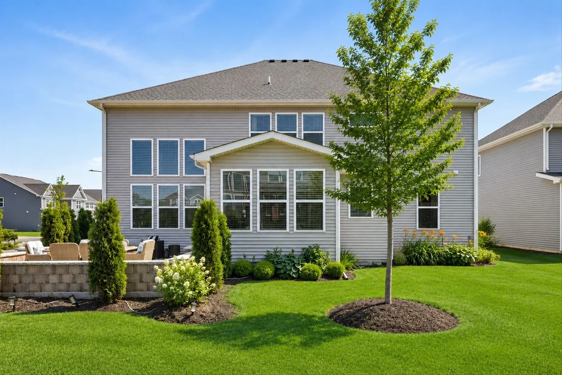 Photo of 2540 Weatherbee Lane