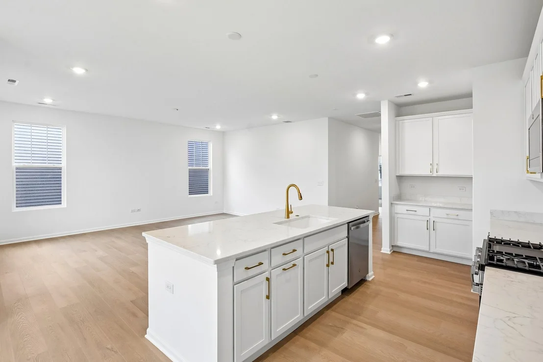 Photo of 747 Alberta Avenue