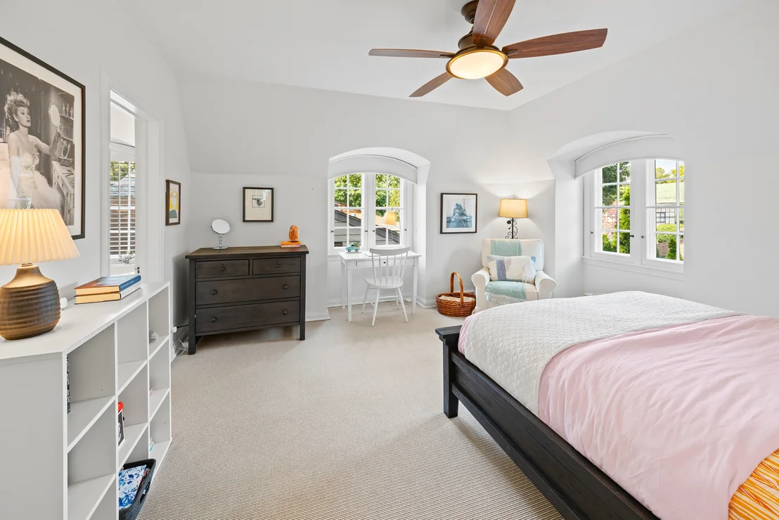Photo of 1339 Forest Avenue
