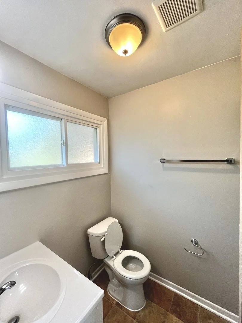 Photo of 2543 Oakwood Drive