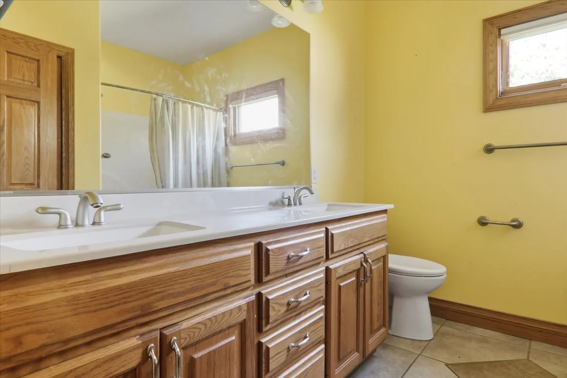 Photo of 3002 Neaves Drive