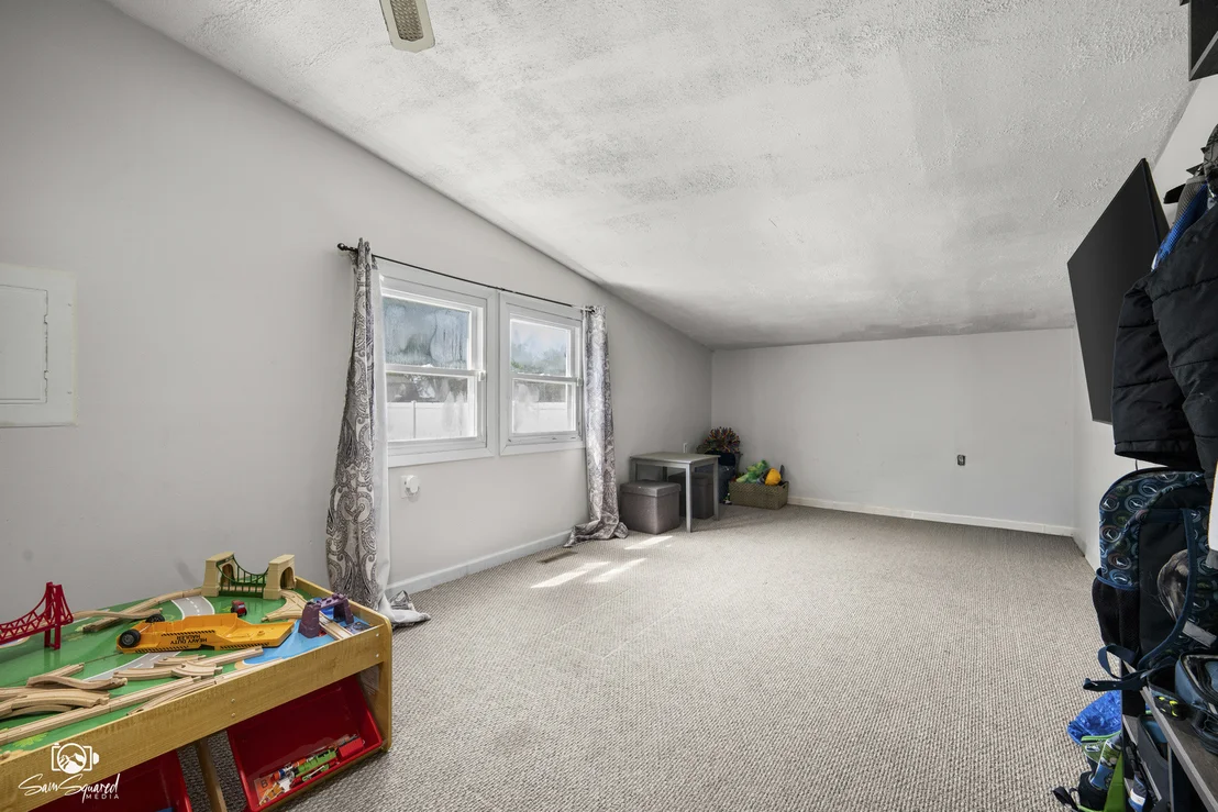 Photo of 856 N Western Hills Drive