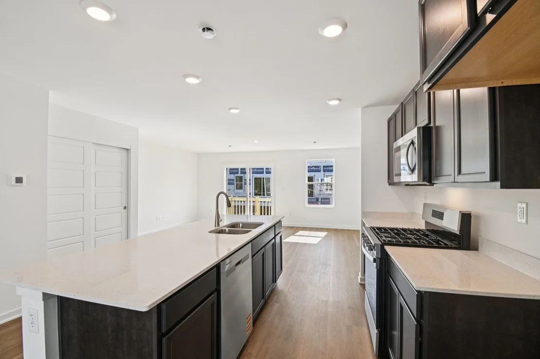 Photo of 1299 Foxglove Drive