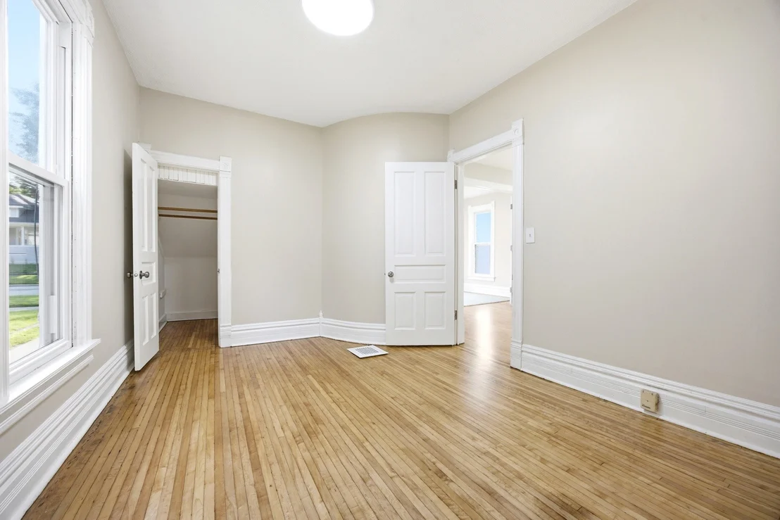 Photo of 340 Moseley Street