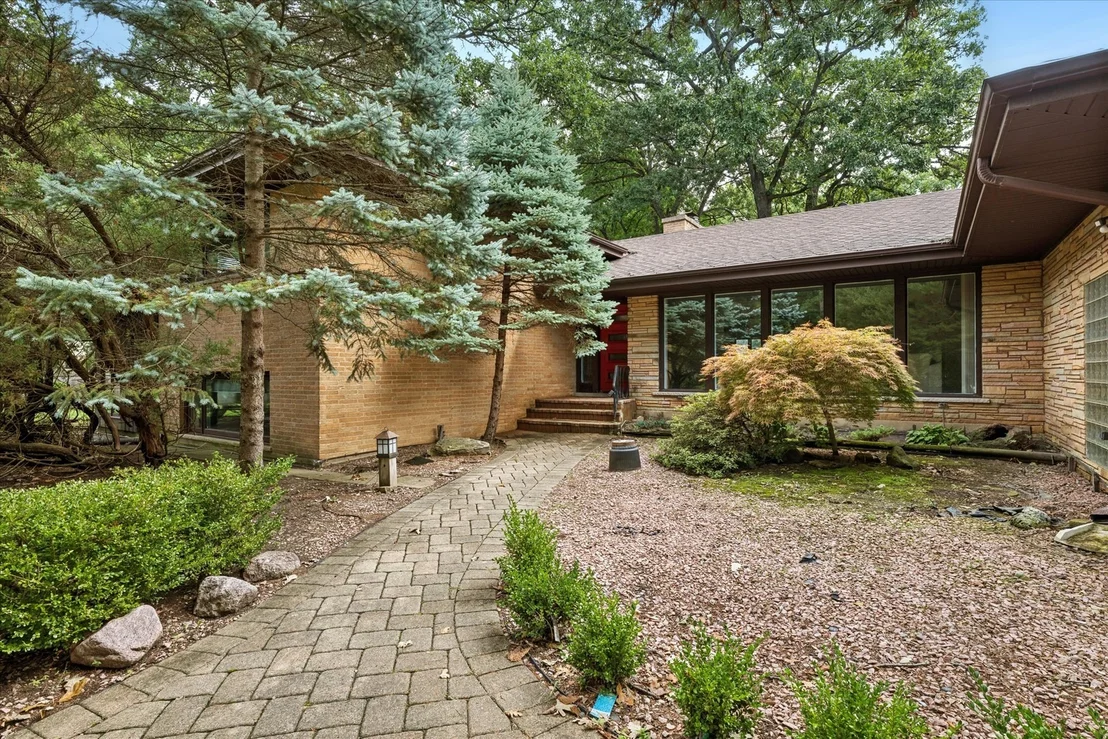 Photo of 1655 Forest Drive