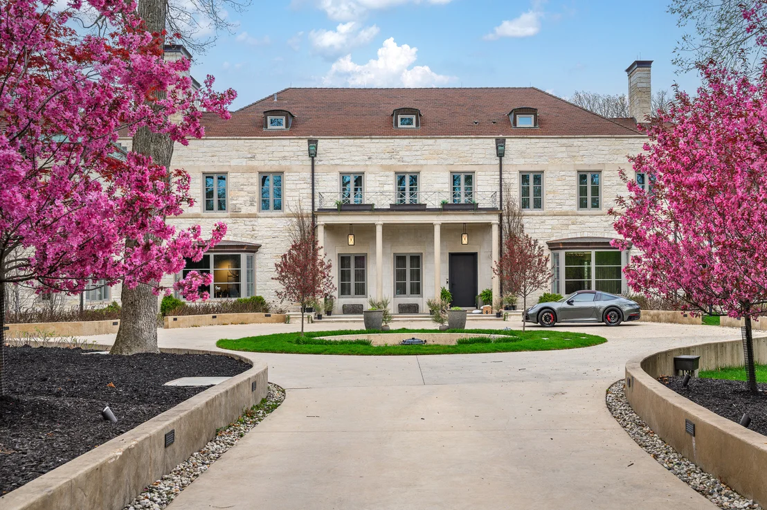 Photo of 443 Sheridan Road