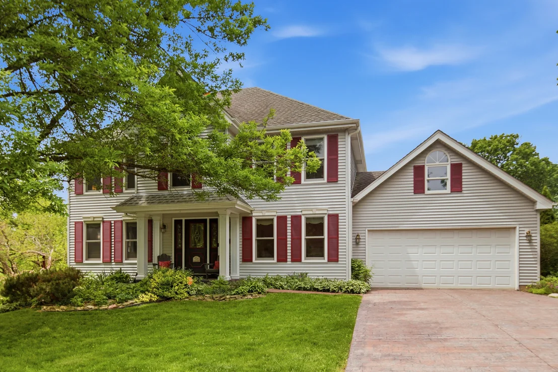 Photo of 260 Hillhurst Drive