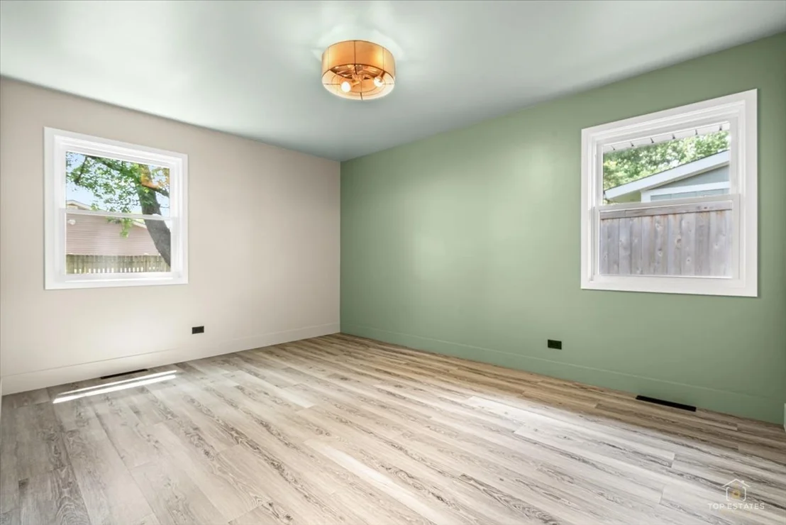 Photo of 1409 Sequoia Lane