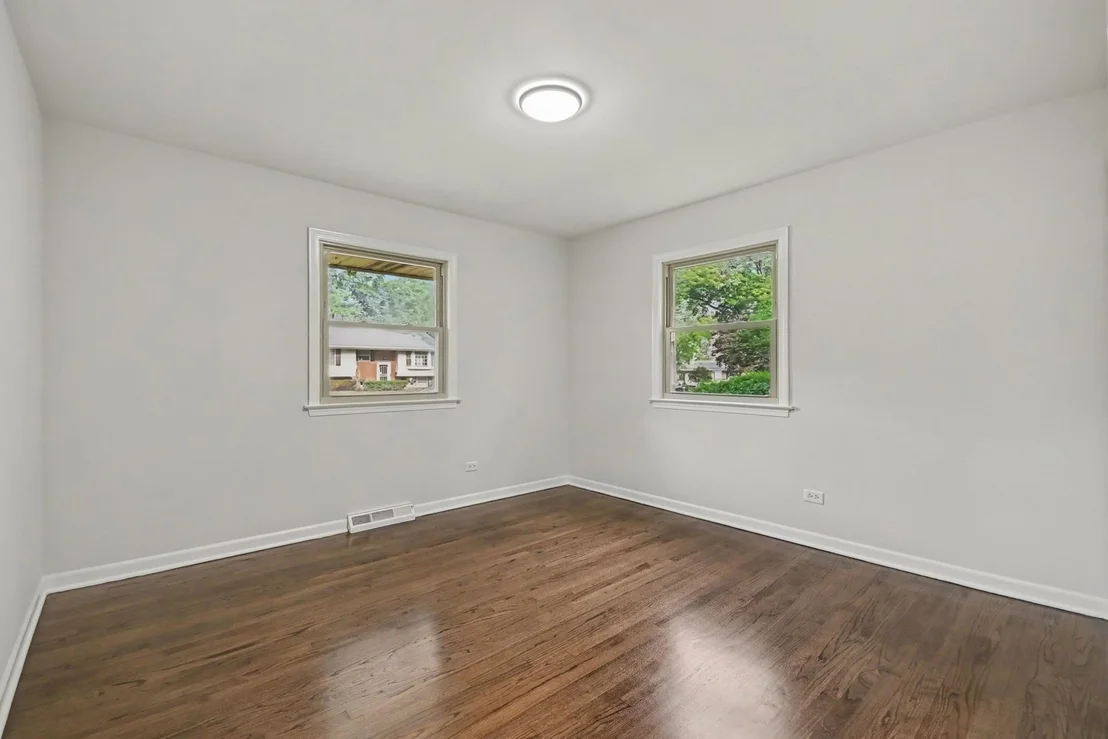 Photo of 209 Maureen Drive