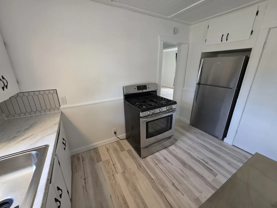 Photo of 907 Retz Drive