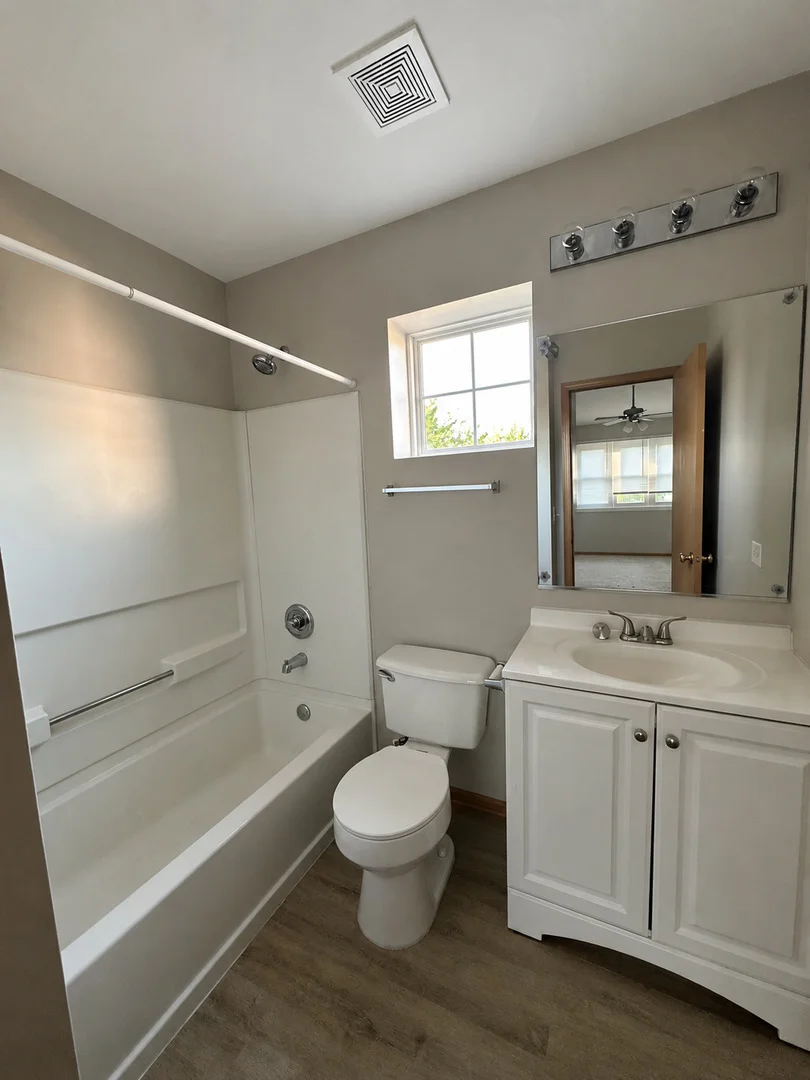 Photo of 1011 Greenleaf Drive