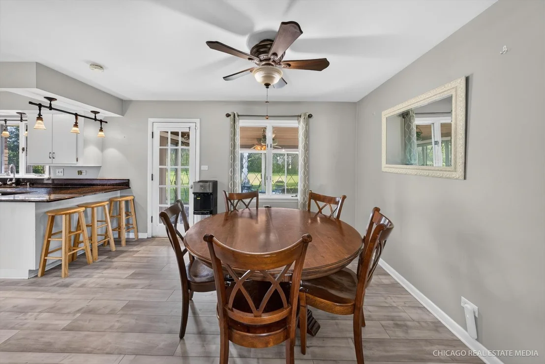 Photo of 465 N Shady Oaks Drive