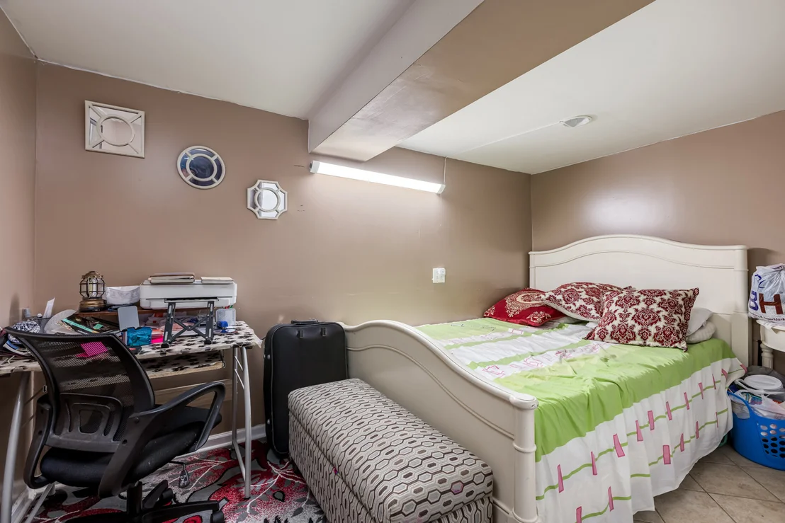 Photo of Unit B at 8828 Dee Road