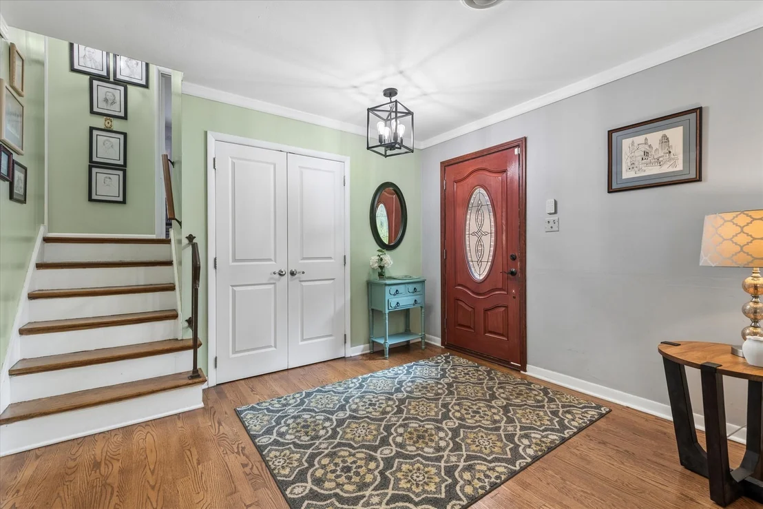 Photo of 1041 Longmeadow Drive