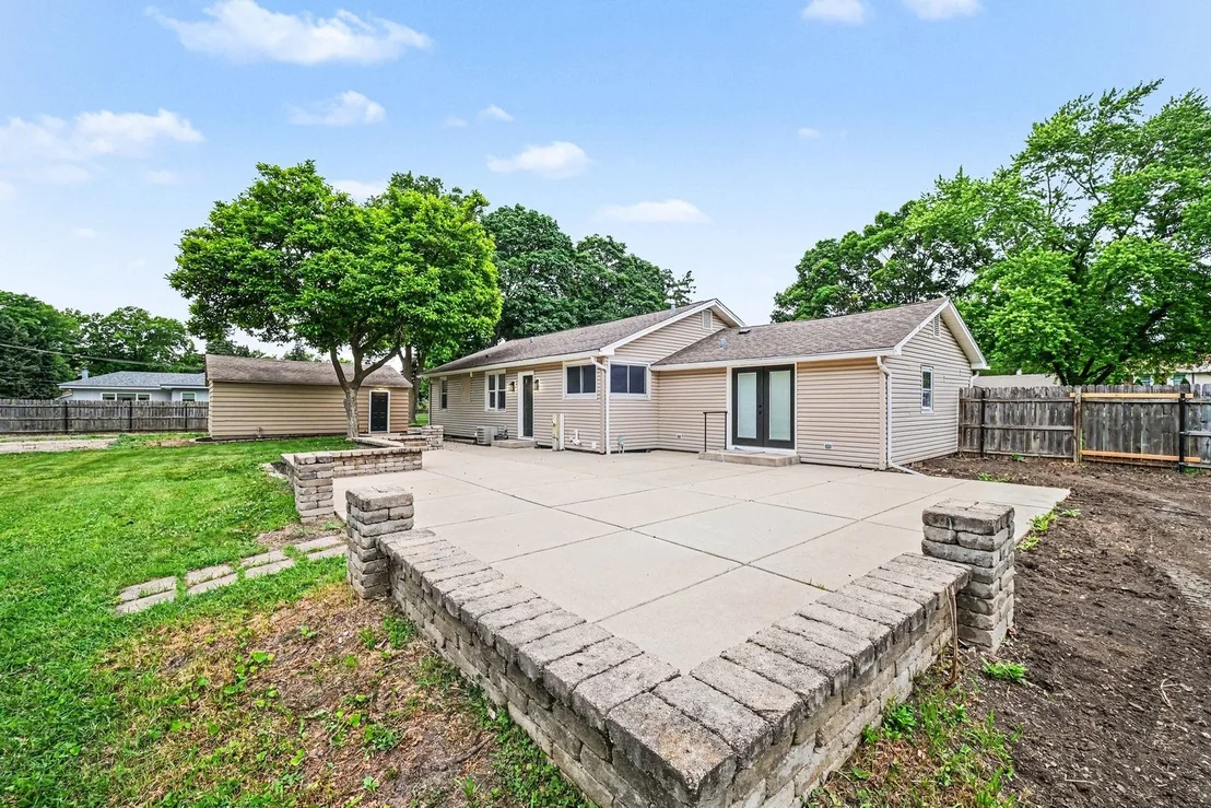 Photo of 936 Old Indian Trail