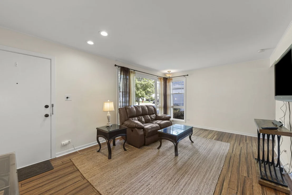 Photo of 2304 Meadow Drive