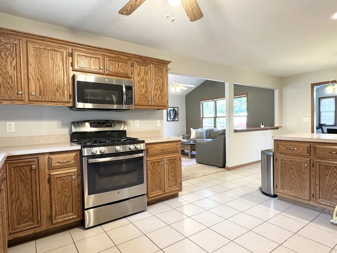 Photo of 1602 Sunridge Drive