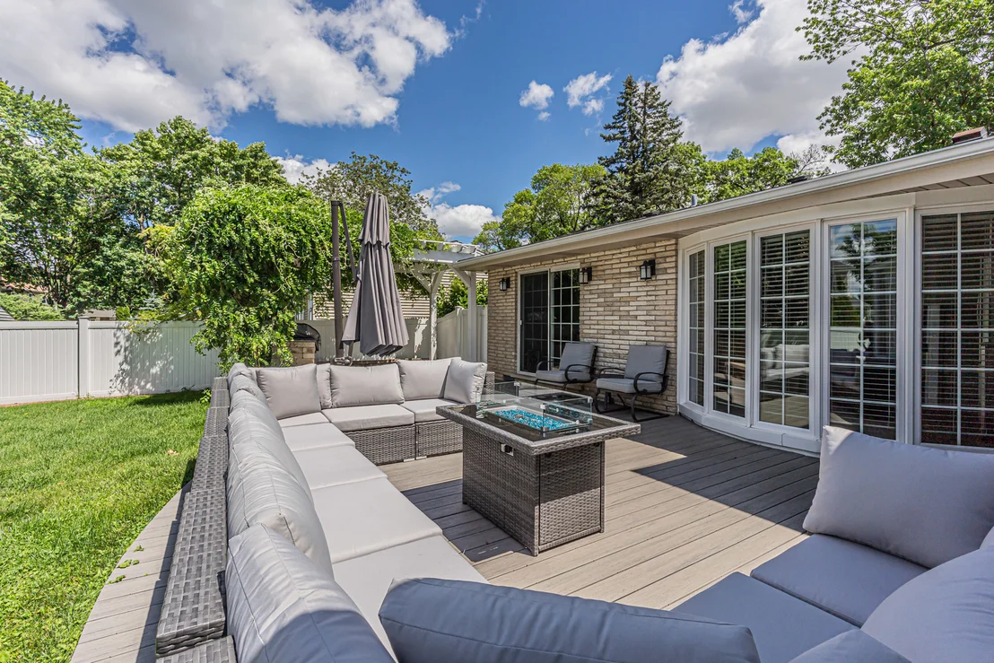 Photo of 210 W Pickwick Road