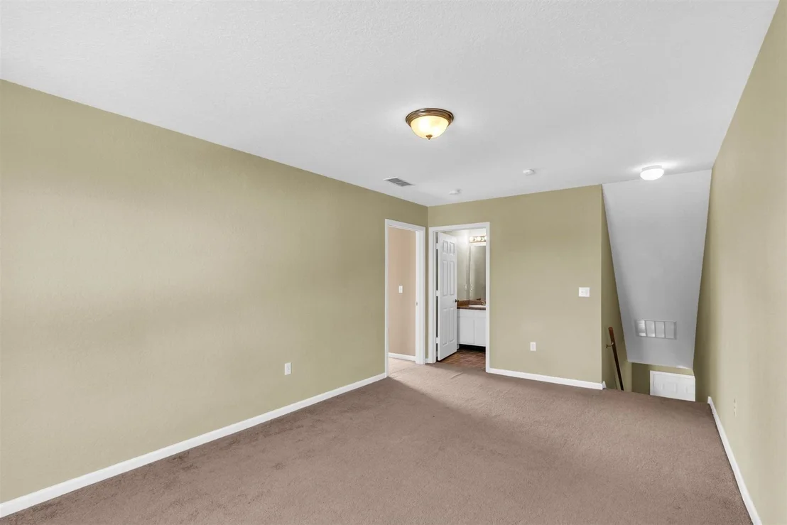 Photo of 702 Newton Drive