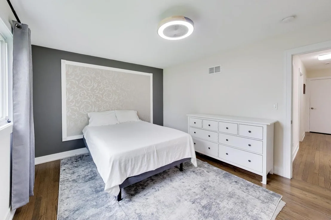 Photo of 1410 N Scully Drive