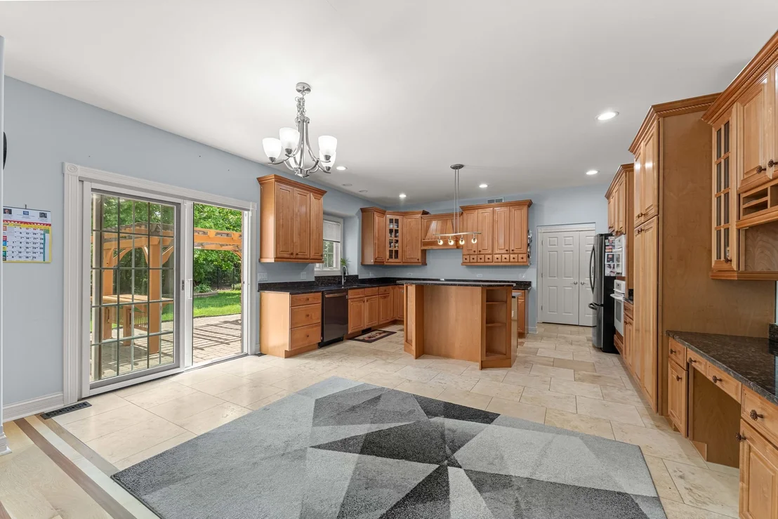 Photo of 281 N Forest Drive