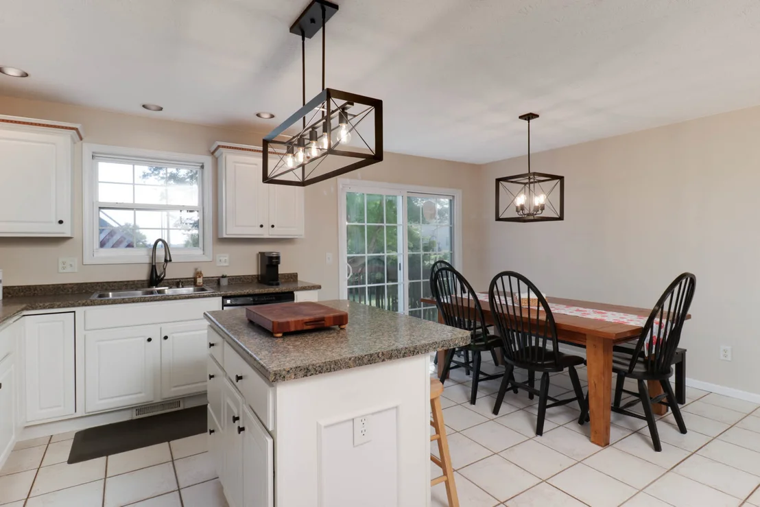 Photo of 2975 Benson Lane