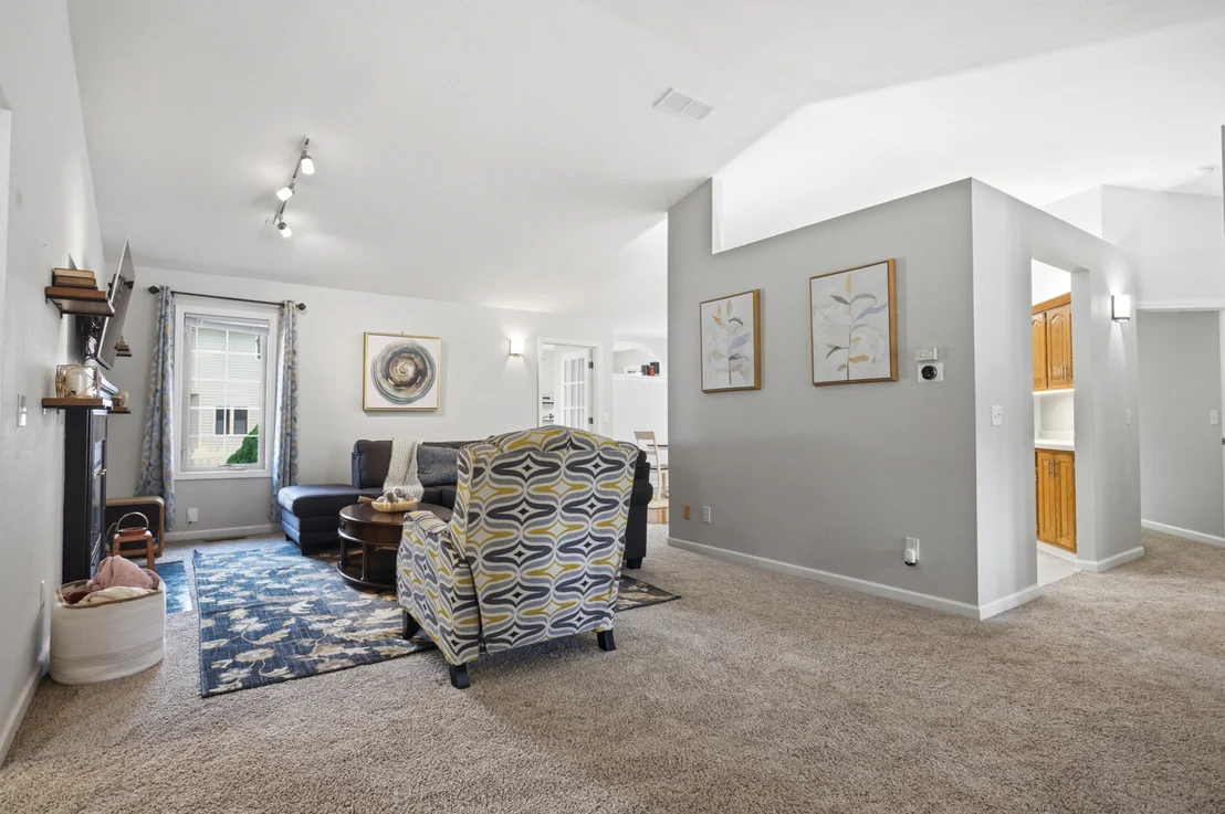 Photo of 1802 Silver Hill Drive