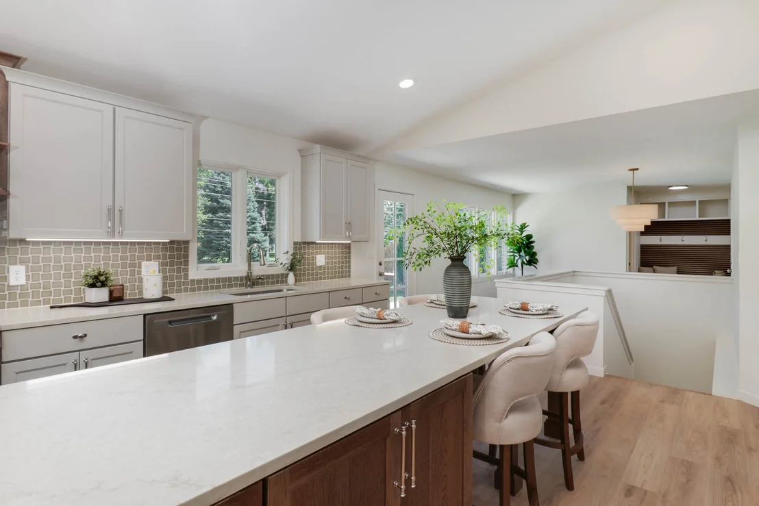 Photo of 802 Karin Drive