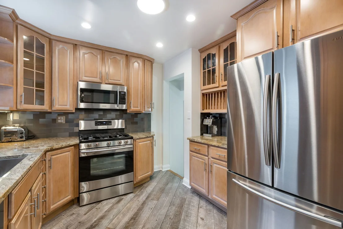 Photo of 2140 Walnut Court