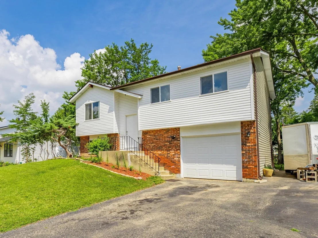 Photo of 228 Riverside Drive