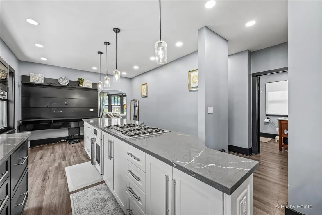 Photo of 7224 W 112th Street