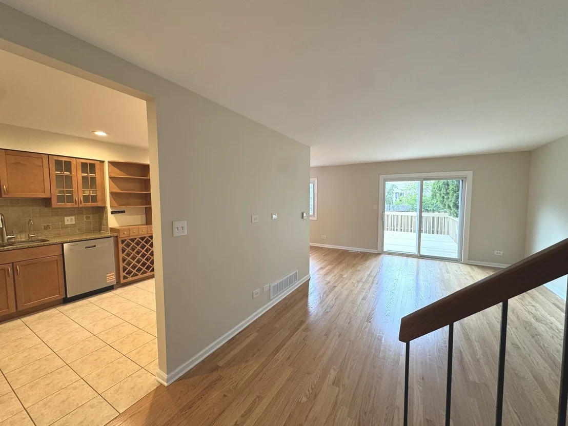 Photo of 638 Lakeside Circle Drive