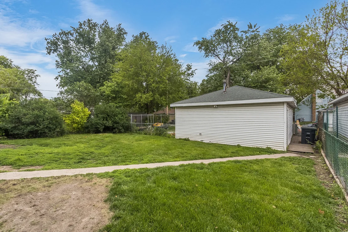 Photo of 17639 Roy Street