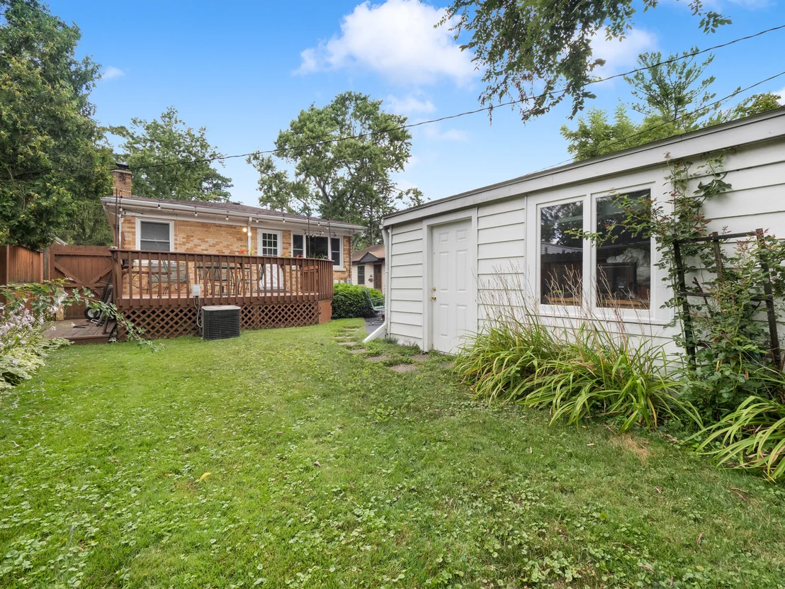 Photo of 727 Harms Road