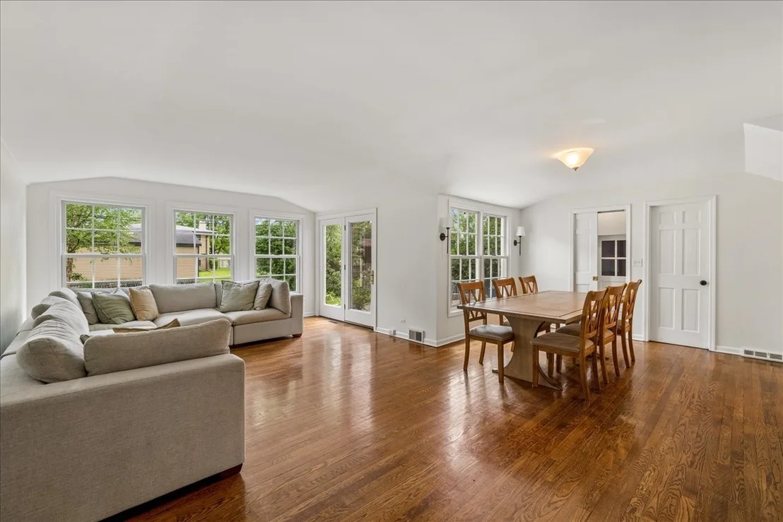 Photo of 1815 Oak Avenue