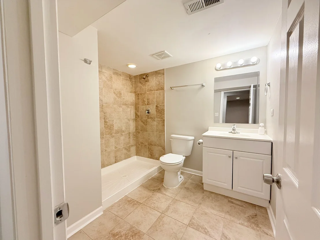 Photo of 1121 Olive Road