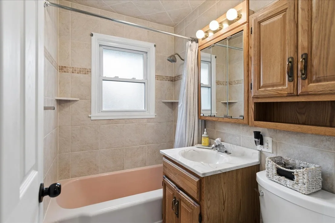 Photo of 1806 Hazelwood Drive